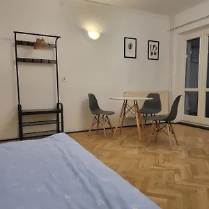 Хостел Rooms4rest Cisowa - Private For Tourists - Atr Consulting Sp, Z O,o,, Варшава