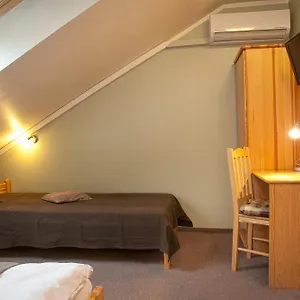 https://hotelik-31.poznan-hotels.com